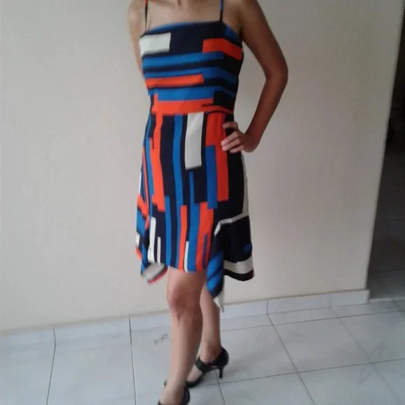 CONTEMPORARY DRESS|GEOMETRIC A-LINE DRESS - Picture 4 of 5